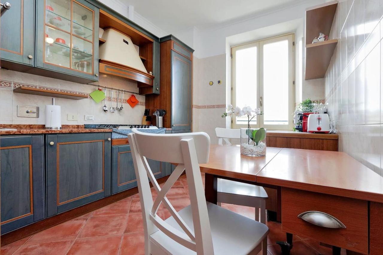 Colosseo Sunset Apartment Róma Kültér fotó